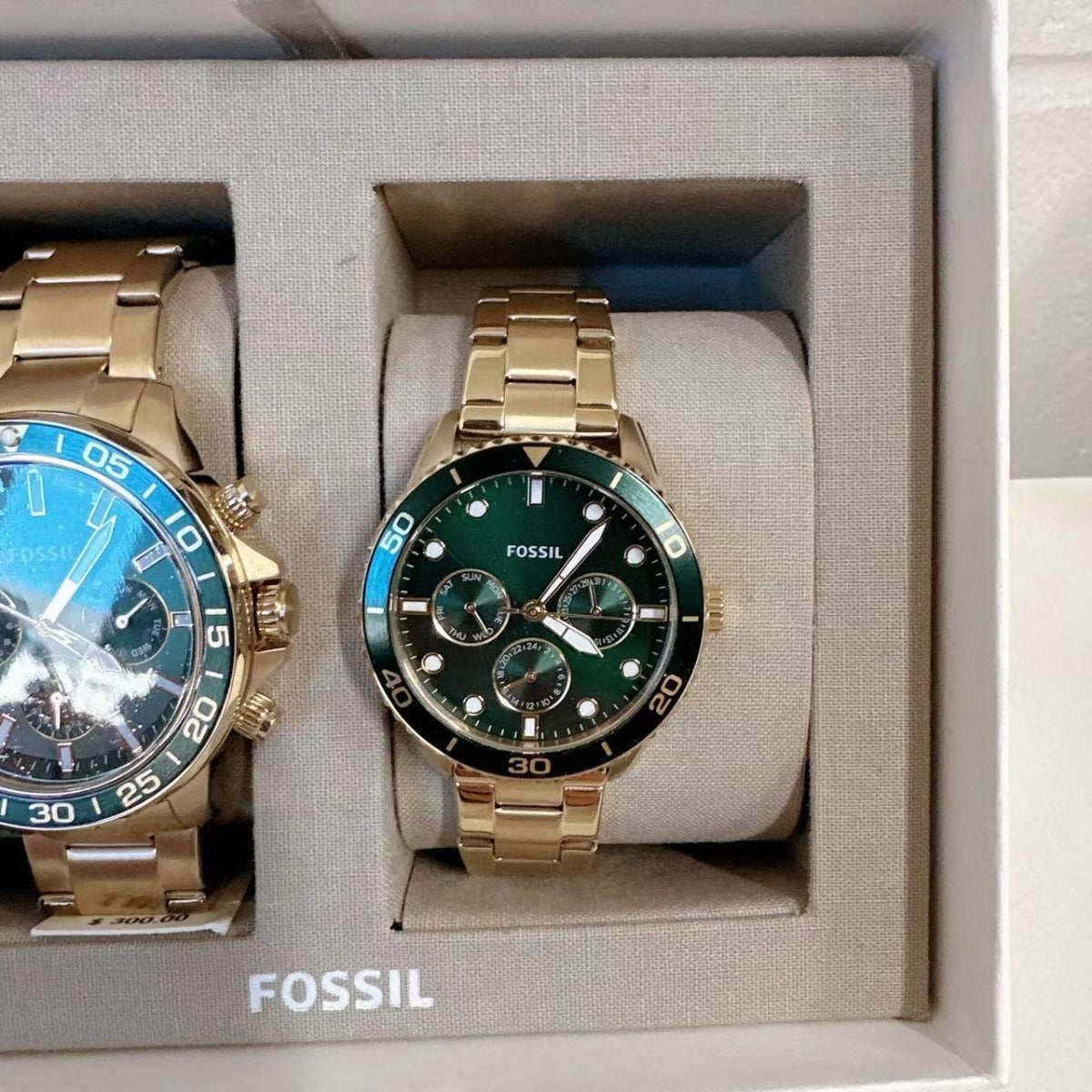 Fossil BQ2754SET His and Hers Multifunction Gold-Tone Stainless Steel Watch Fossil BQ2754SET His and Hers Multifunction Gold-Tone Stainless Steel Watch